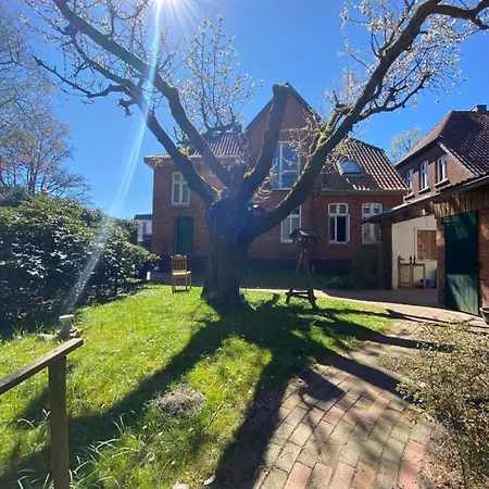 Zur Thermebruecke شقة